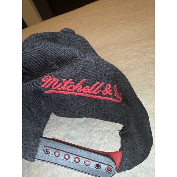 mitchell & Ness Hardwood Classics Chicago Bulls NBA Hat Cap - Picture 3 of 5